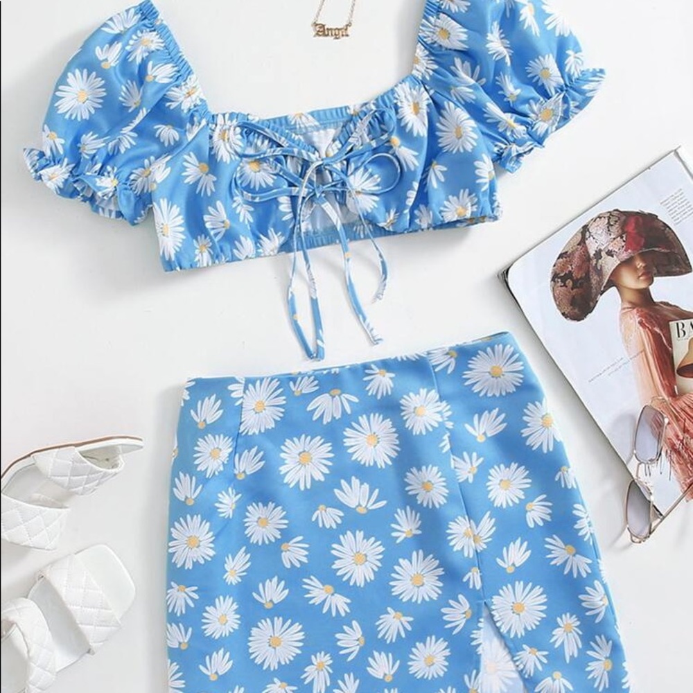BLUE FLORAL SET FROM SHEIN